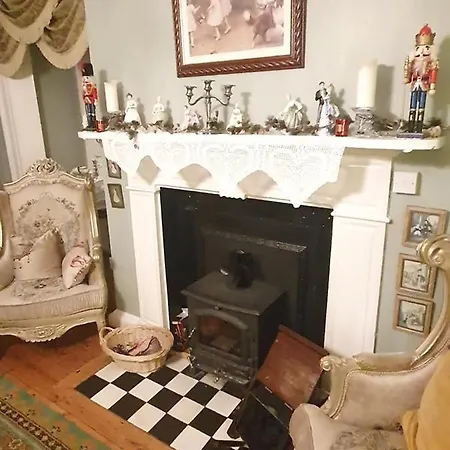 The Old Rectory 2* Trim